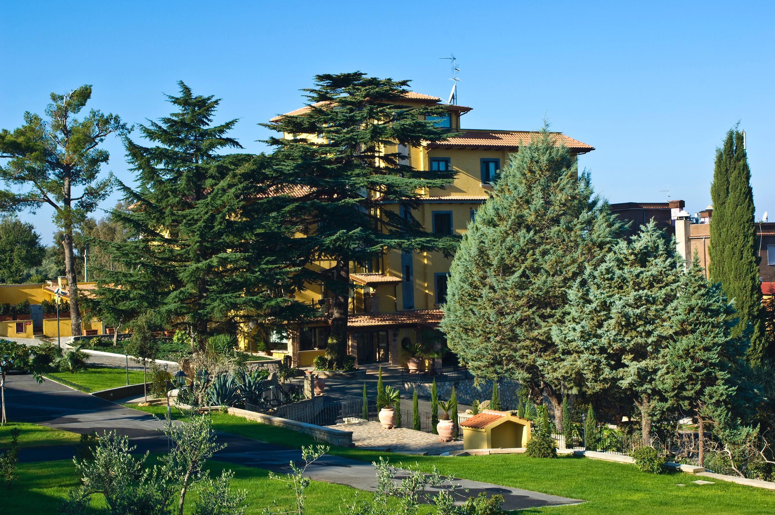 Green Hotel Poggio Regillo Frascati Buitenkant foto